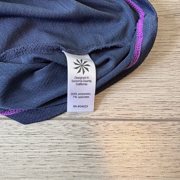 Athleta Blue Sleeveless Relaxed Tank Top Size M - Picture 6 of 6